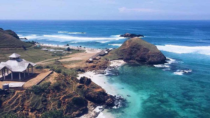 Takdir Putri Mandalika, Legenda Kelam di Pantai Seger, Lombok Tengah. (Foto : Dok. Istimewa)