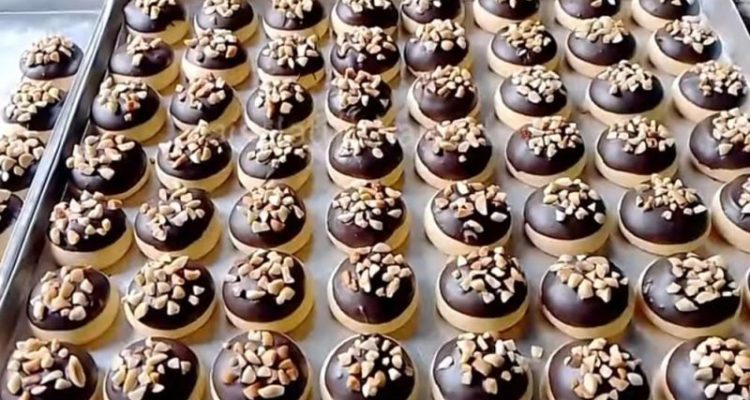 Rasakan Kelezatan Baru! Bomboloni Cookies, Kue Kering Kekinian untuk Lebaran 2024. (Foto : Dok. Istimewa)