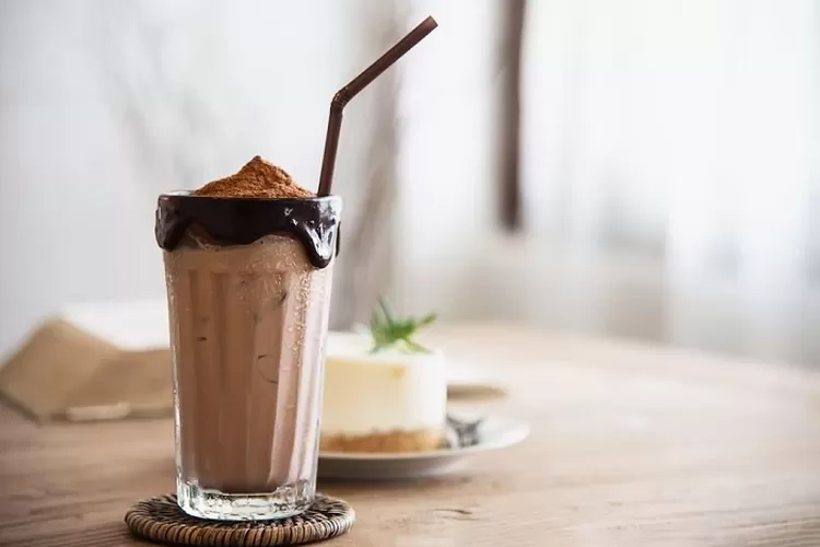 Sambut Berkah Ramadan 2024 dengan Resep Es Coklat Legendaris dan Kiat Bisnis Menguntungkan. (Foto : Dok. Istimewa)